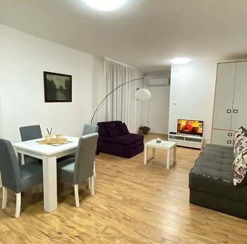 Διαμέρισμα Lilyy *